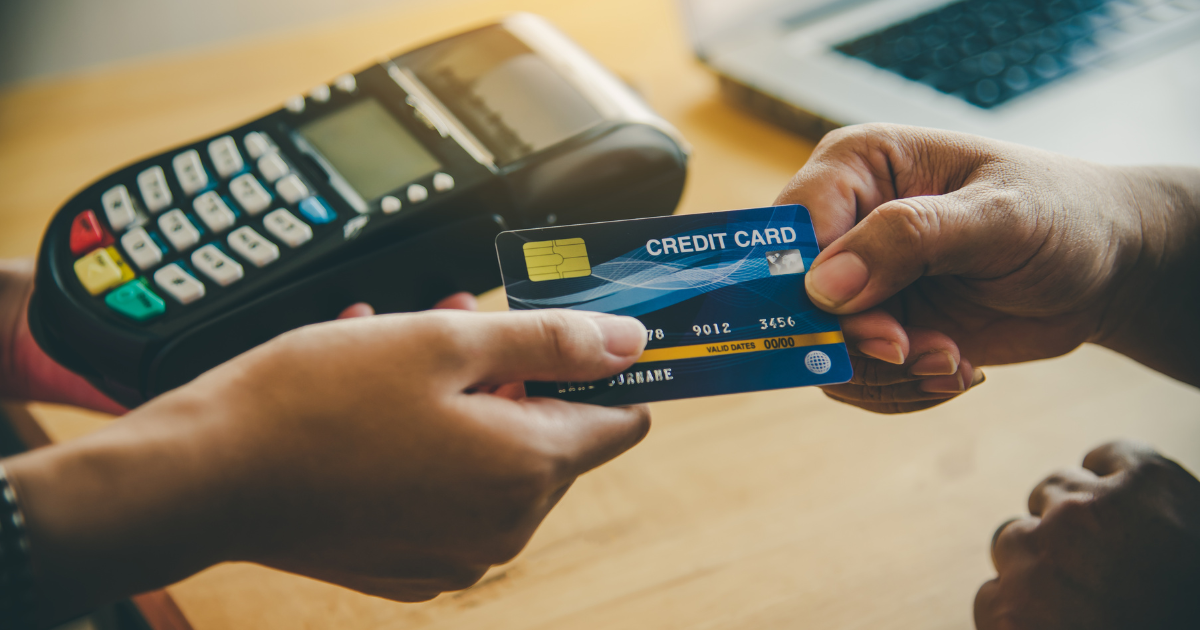 Cartões de Crédito: Use com Inteligência e Diga Adeus às Dívidas!